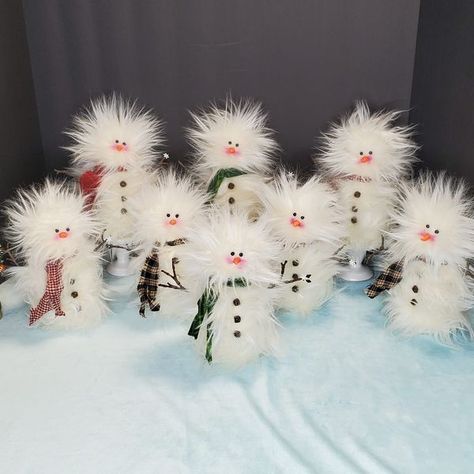 DIY Christmas - Gifts and Decorations | Was very busy today with Frazzled snowmen | Facebook How To Make A Frazzled Snowman, Frazzled Snowman Craft, How To Make Frazzled Snowmen, Diy Frazzled Snowman, Frazzled Snowmen Diy, Frazzled Snowman Diy, Frazzled Snowman, Creative Snowman Ideas, Snowman Ornaments Diy