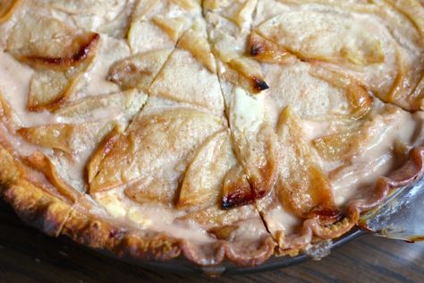 German Apple Pie | 12 Tomatoes German Apple Pie 12 Tomatoes, German Pie, German Apple Pie, Thanksgiving Desserts Table, 12 Tomatoes Recipes, Classic Apple Pie, Creamy Recipes, Creative Baking, Custard Filling