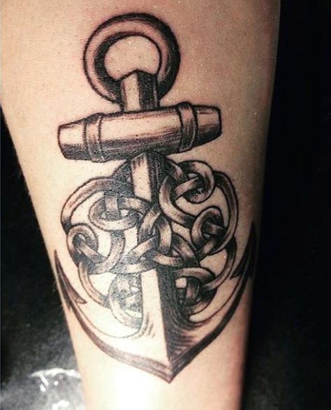 celtic-tattoos-39 Cool Knots, Celtic Heart Tattoo, Celtic Tattoos For Men, New Beginning Tattoo, 30 Tattoo, Celtic Tattoo Designs, Celtic Knot Tattoo, Celtic Cross Tattoos, Knot Tattoo