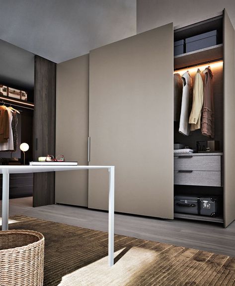 Sliding Wardrobe Design, Wooden Cupboard Design, Vstupná Hala, Sliding Cabinet Doors, Wardrobe Door Designs, Wardrobe Organisation, Open Closet, Bedroom Cupboard Designs, Wardrobe Designs