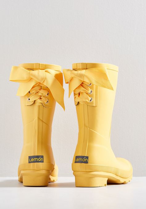 Good to the Last Raindrop Rain Boot in Rubber Duck Yellow | ModCloth Outfit With Duck Boots, Boots With Bows, Rainboots Outfit, Duck Yellow, Yellow Rain Boots, Sperrys Women, Hunter Boots Outfit, Winter Boots Outfits, Hunter Wellies