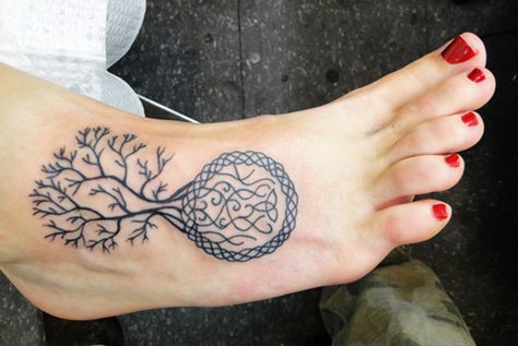 Celtic Tree Tattoos, Scottish Tattoos, Celtic Tattoo Designs, Knot Tattoo, Foot Tattoos For Women, Celtic Tattoo, Tattoo Photography, Infinity Tattoos, Tree Of Life Tattoo