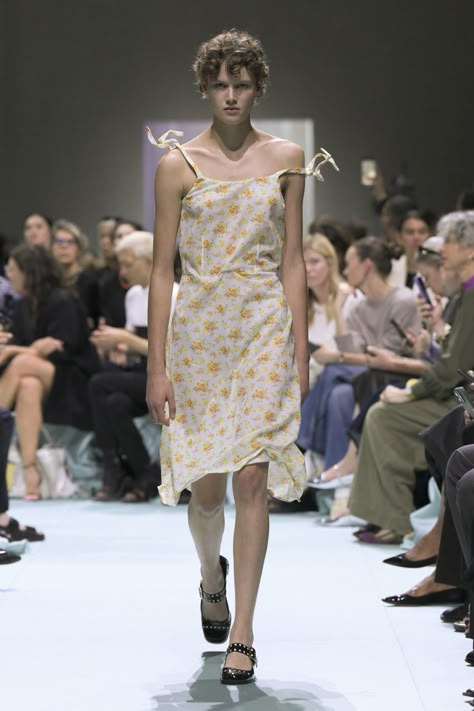 Soft Romance, Ss 25, Fashion 2025, Prada Spring, Fashion Reference, Trends 2025, Fashion Archive, Spring 2025, Miuccia Prada