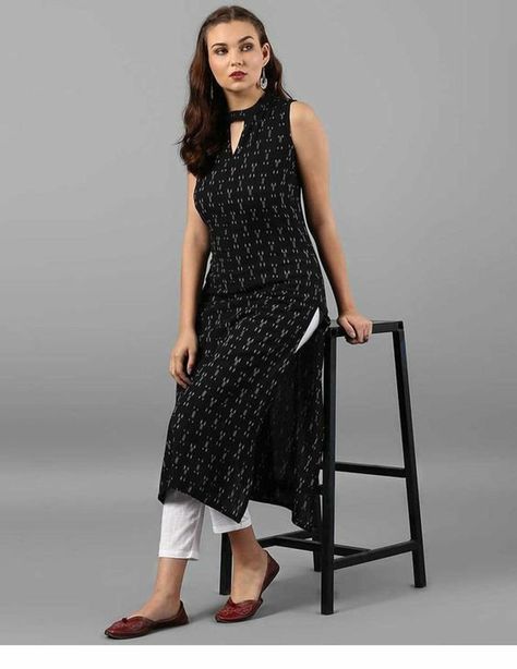 7bb060764a818184ebb1cc0d43d382aadesc34512097ri Design Kurta, Indian Kurti Designs, New Kurti Designs, Evening Dress Long, Black Dresses Classy, Simple Kurta Designs, Designer Kurti Patterns, Simple Kurti Designs, Kurti Designs Latest