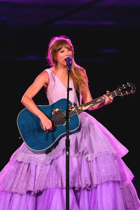 Female Singers Aesthetic, Taylor Swift Long Live, Taylor Swift Enchanted, Taylor Swift Speak Now, Taylor Swift The Eras Tour, Taylor Swift 1989, Swift 3, Long Live Taylor Swift, Live Taylor