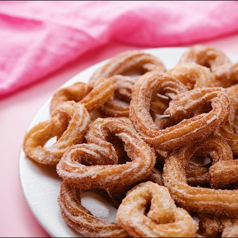 Heart Shaped Churros, Vegetarian Nachos, Strawberry Sugar, Easy Broccoli, Churros Recipe, Bacon Ranch, Sausage Rolls, Crispy Treats, Think Food