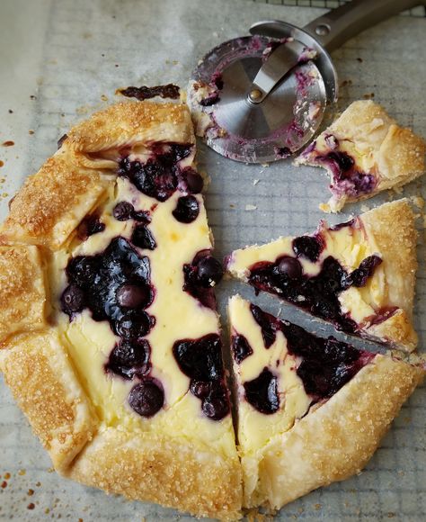 Galette Recipe Desserts, Cheesecake Galette, The Best Pie Crust, Best Pie Crust, Galette Recipe, Berry Cheesecake, Best Pie, Favorite Pie, Christmas Dessert