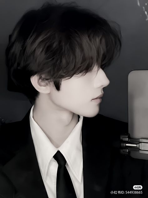 #aesthetic #ulzzang Brown Hair Guy Aesthetic Faceless, Asian Guy Haircut, Korean Haircut Long, Brown Hair Korean, Asian Boy Haircuts, Heartless Curls, Brown Hair Boy, Asian Man Haircut, Brown Hair Men