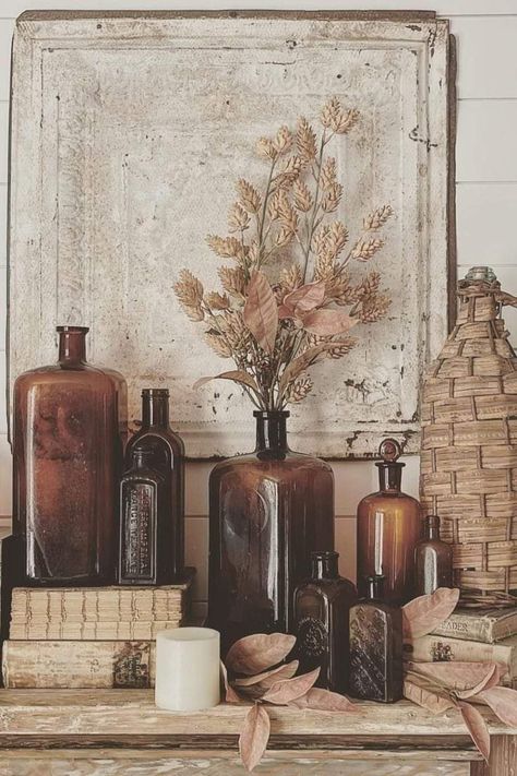 Mantle Shelf Decorating Ideas, Bedroom Fall Decor, Vintage Fall Decor, Fall Mantle Decor, Fall Fireplace, 2023 Halloween, Fall Mantle, Fall Decor Inspiration, Fall Decor Ideas