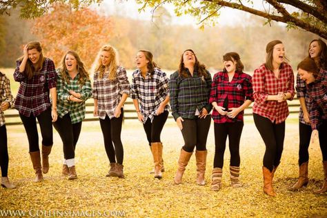 Bridal Party in Flannel Lumberjack Wedding, Flannel Wedding, Cowgirl Bachelorette Parties, Samantha Wedding, Fishing Wedding, Bridal Shower Outfit, Unique Bridal Shower, Bridesmaid Party, Winter Wedding Inspiration