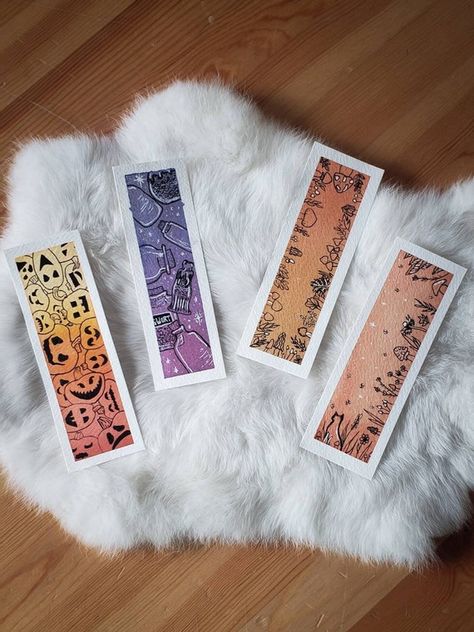 Check out this item in my Etsy shop https://www.etsy.com/listing/1294846444/halloween-bookmarks-handmade-illustrated Halloween Bookmarks Diy, Breaks Books, Unique Bookmarks Handmade, Bookmarks Halloween, Bookmarks Watercolor, Halloween Bookmarks, Autumn Bookmark, Whimsical Autumn, Broken Book