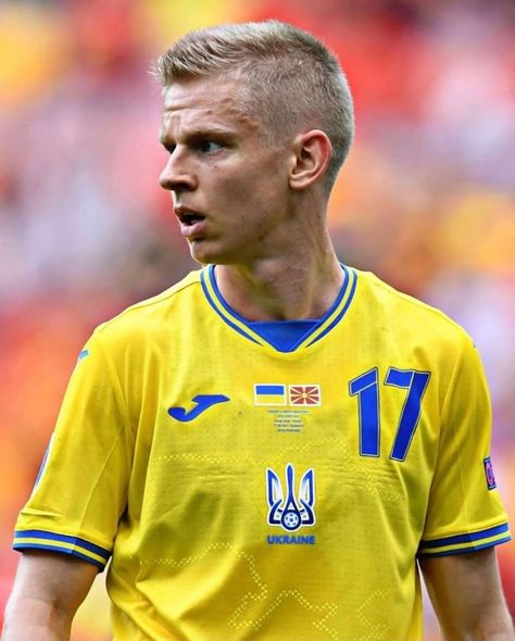 Alex Zinchenko on Instagram: “💙💛” مانشستر سيتي, Ukraine, A Good Man, Soccer, Sports Jersey, Football, Sports, Couple Photos, Instagram