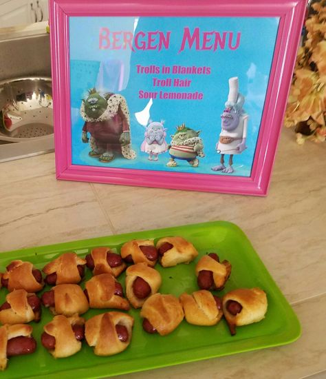 bergen menu Trolls Bergens Party, Troll Themed Food, Trolls Themed Food, Trolls Birthday Party Food, Trolls Birthday Party Ideas Food, Trolls Themed Birthday Party, Trolls Birthday Party Ideas, Troll Party Theme, Trolls Party