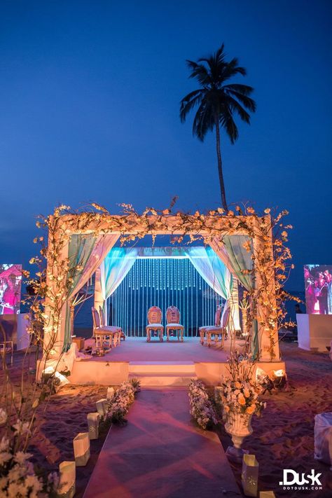 Indian Night, Mandap Decoration, Mandap Design, Night Wedding Decor, Mandap Decor, Wedding Mandap, Wedding Planning Websites, Night Wedding, Amazing Weddings