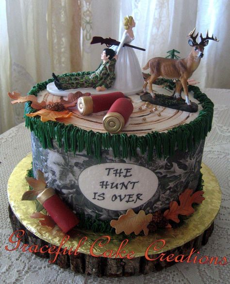 Grooms Cake Hunting, Hunting Wedding Cake, Tort Special, Grooms Cake Tables, Groomsman Cake, Crazy Wedding Cakes, Grooms Table, Hunting Cake, Hunting Wedding