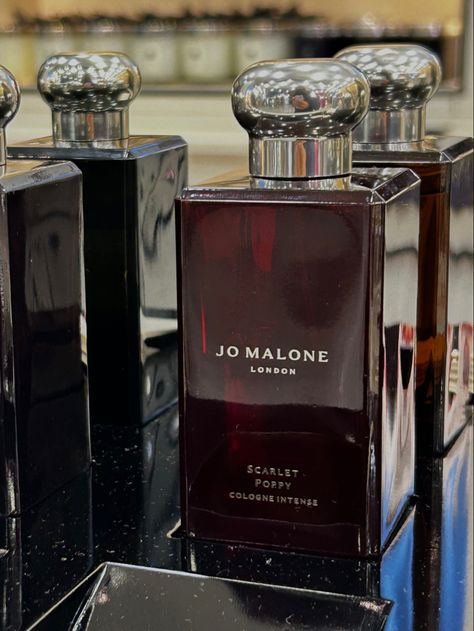 Poppy Perfume, Joe Malone, Mens Perfume, Jo Malone Perfume, Perfume Aesthetic, Best Fragrance For Men, Bottle Perfume, Road Bike Cycling, Aesthetic Red