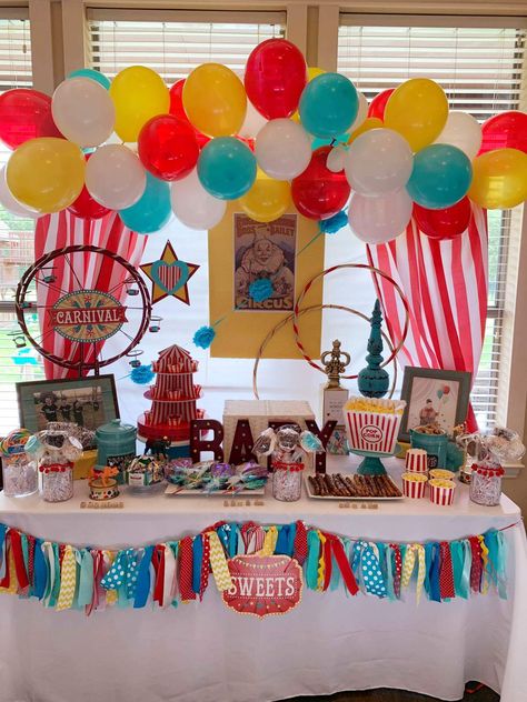 Natalie's Circus Shower | CatchMyParty.com Circus Theme Baby Shower Ideas, Carnival Theme Gender Reveal, Carnival Baby Shower Theme, Carnival Theme Baby Shower Ideas, Carnival Baby Shower Theme Boy, Circus Party Entrance, Vintage Circus Baby Shower Theme, Carnival Baby Showers, Fall Carnival