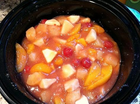 Crockpot Fruit Recipes, Hot Fruit Salad, Crockpot Fruit, Crockpot Desserts, Crockpot Side Dishes, Christmas Salad Recipes, Lazy Dinners, Compote Recipe, Canned Fruits