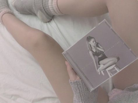 My Everything Aesthetic Ariana, Yours Truly Aesthetic Ariana, Ariana Grande Yours Truly Aesthetic, My Everything Era Aesthetic, My Everything Aesthetic, Ariana Grande Coquette, Arianator Aesthetic, Ariana Grande Cd, Ariana Core