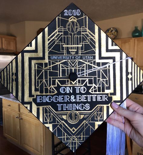 My Gatsby Themed Graduation Cap Great Gatsby Painting Ideas, Graduation Cap Designs Architecture, Graduation Cap Designs Engineering, Graduation Cap Designs Art Major, Architecture Graduation Cap, Diy Grad Cap, Funny Graduation Caps, College Grad Cap Ideas, Masters Graduation