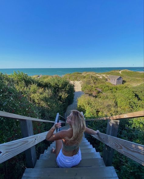 Nantucket Picture Ideas, Nantucket Photos, Nantucket Fall, Nantucket Aesthetic, Nantucket Beach, Aesthetic Views, Nantucket Summer, Hamptons Summer, Coastal Granddaughter