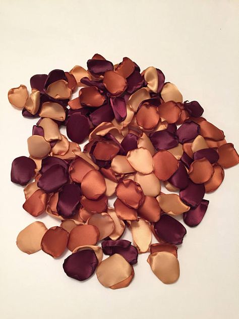 Rose Petals Falling, Autumn Wedding Ideas, Fall Wedding Decor, Wedding Decor Rustic, Purple Color Schemes, Top Wedding Trends, Wedding Petals, Hot Top, Brown Wedding