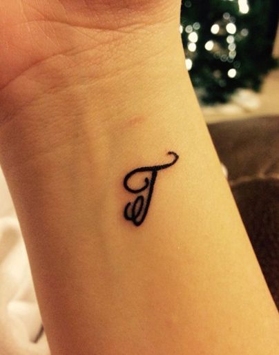 Thomas Tattoo Name, T Letter Tattoo, Letter T Tattoo, Thomas Name, Tattoo Alphabet, T Tattoo, Font Tato, T Letter, Tato Jari