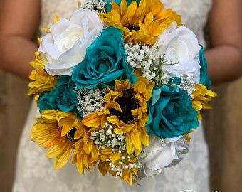 Turquoise And Sunflower Wedding, Bow Renewal, Turquoise Wedding Bouquets, Sunflower Things, Turquoise Bride, Teal Wedding Theme, Turquoise Bouquet, Bouquet Sunflower, Sunflower Wedding Decorations