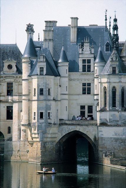 lovelaceleopard: “ audreylovesparis: “ Château Chenonceau, Loire Valley, France ” love lace leopard Loire Valley France, Old Castle, Chateau France, Loire Valley, Beautiful Castles, Stately Home, Beautiful Buildings, Oh The Places Youll Go, France Travel