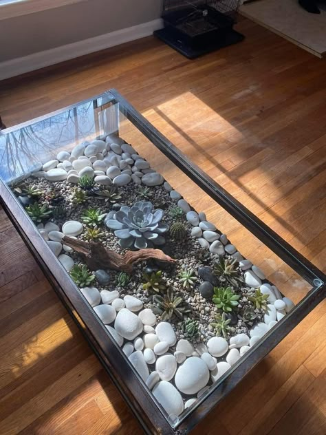 Blooming Table, Terrarium Table, Terrarium Fairy Garden, Natural Interiors, Mini Aquarium, Plant Trellis, Interior Ceiling Design, Diy Furniture Decor, Plant Table