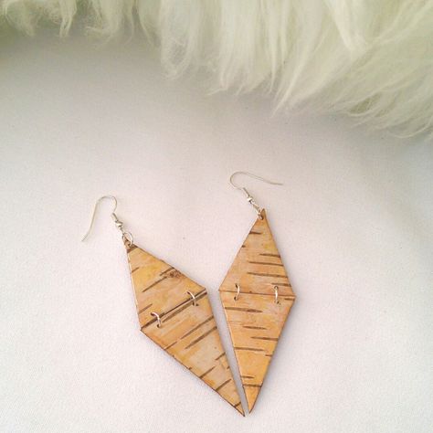 Bark Jewelry, Birch Bark Earrings, Bark Crafts, Birch Art, Indigenous Jewelry, Birch Jewelry, Birch Bark Crafts, Tre Kunst, Simple Hoop Earrings