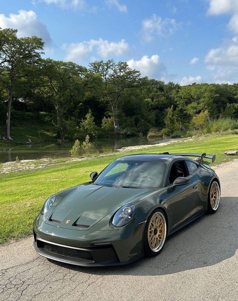 Porsche 992 Gt3 Rs Green, Porsche 911gt3 Green, Green Porsche Cayenne, Porsche Gt3 Rs Green, Sage Green Porsche, Green Porsche Aesthetic, Forest Green Porsche, Drake Car, Dark Green Porsche