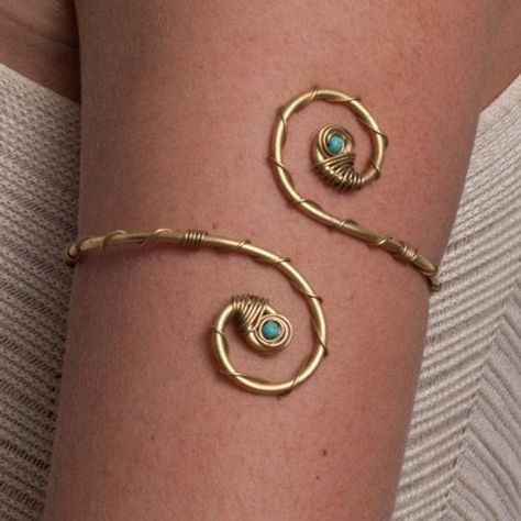 Arm Cuff Jewelry, Upper Arm Cuff, Upper Arm Cuffs, Women Birthday Gifts, Arm Bracelets, Wire Jewelry Designs, Cuff Jewelry, Diy Wire Jewelry, Dope Jewelry