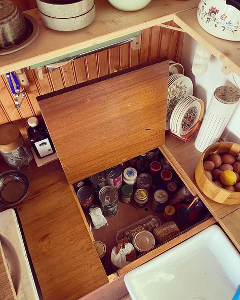 B E C K S P O K E on Instagram: “Favourite part of my kitchen.... My kitchen top cupboard! Saves me so much frustration and gives me a shit tone of space!” Narrowboat Kitchen Space Saving, Living On A Boat Aesthetic, Skoolie Kitchen, Narrowboat Kitchen, Boat Kitchen, Bus Build, Van Kitchen, School Bus Tiny House, Narrowboat Interiors