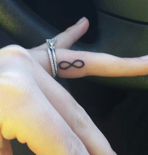 Infinity Tattoo On Ring Finger, Infinity Tattoo On Finger, In Between Finger Tattoo, Inner Finger Tattoo, Middle Finger Tattoos, Infinity Symbol Tattoo, Finger Tats, Ring Finger Tattoos, Infinity Tattoos