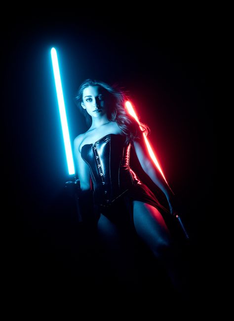 Slayeas wearing Star awars inspired cosplay Lea Martinez, Steampunk Photography, Female Jedi, Disfraz Star Wars, Jedi Lightsaber, John Bennett, Hot Halloween Outfits, Girl Cosplay, Studio Poses