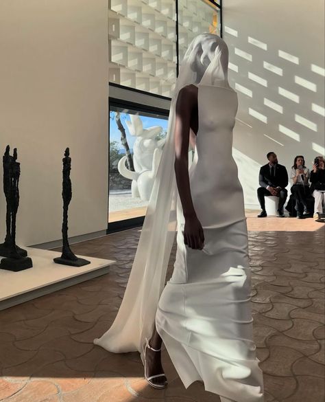 les sculptures 🕊️ source ~ @jacquemus Jacquemus Wedding, Wedding Content, February 3, Content Creators, Content Creator, Luxury Wedding, The Creator, Sculpture, Wedding Dress