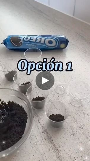 20K views · 421 reactions | Te comparto dos  opciones de postres en vaso con Galleta Oreo.  Si quieres aprender y Emprender con Postres en Vaso, visita el link en mi perfil.    #emprendedesdecero #postresenvasos #postrescaseros #emprendimiento #estadosunidosdeamerica #colombianosenelexterior #postresenvasoparanegocio #republicadominicana #canada #ecuador #españa #Colombia #peru #usa #mexico #costarica #dulces #postres #postresfaciles | La repostera Oreo Cheesecake, Ecuador, Oreo, Peru, Cheesecake, Quick Saves