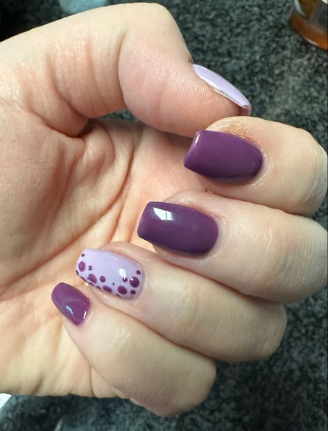 Gel Nails With Dots, Purple Polka Dot Nails, Dot Nail Art Designs, Purple Gel Nails, Light Purple Nails, Dot Nail Art, Polka Dot Nails, Dots Nails, Purple Grey