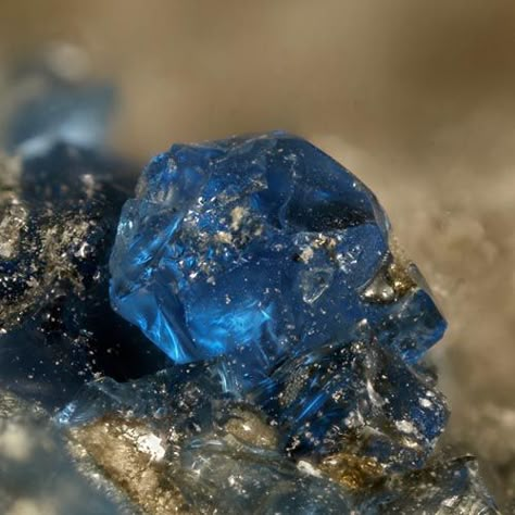 Blue Zircon Aesthetic, Sapphire Crystal Aesthetic, Blue Stone Aesthetic, Blue Gems Aesthetic, Sapphires Aesthetic, Crystals Blue, Blue Sapphire Stone, Sapphire Stones Aesthetic, Sapphire Gemstone Aesthetic