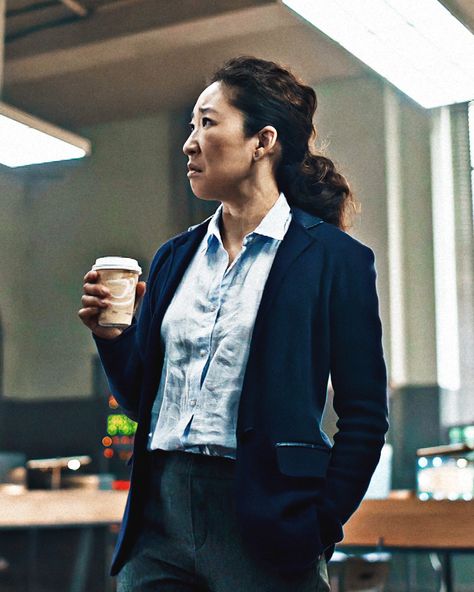 Eve Polastri Outfit, Work Wife, Cristina Yang, Sandra Oh, Boarding School, Greys Anatomy, Aesthetic Fashion, Face Claims, Anatomy