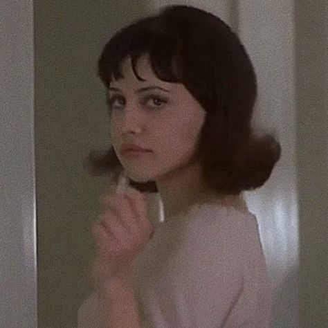 Brittany Murphy Girl Interrupted, Femcel Pfps, Girl Inturpted, Daisy Girl Interrupted Pfp, Girl Interrupted Matching Pfp, Girl Intrupped, Daisy Randone Icon, Daisy Randone Pfp, Daisy Randone Aesthetic