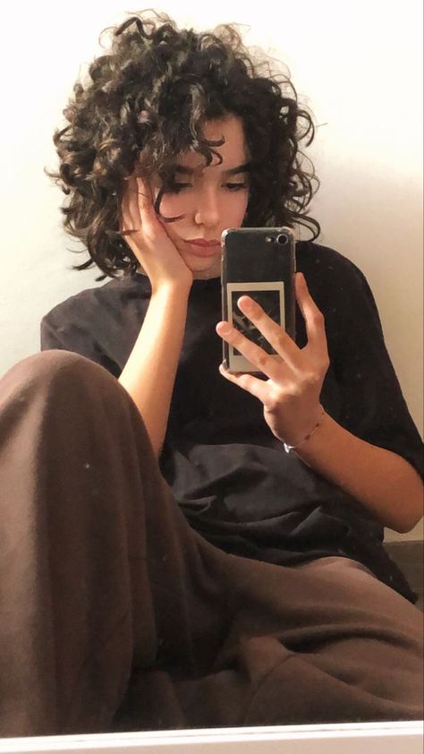 Short Bedhead Hair, Short Curly Haircuts 2c, Short Curly Haircuts With Bangs Round Faces, Curly Masculine Hair, Vintage Curly Haircut, Short Curly Brown Hair Aesthetic, Short Curly Hair With Face Framing Layers, Short Natural Curly Hair With Bangs, Instagram Picture Ideas By Yourself