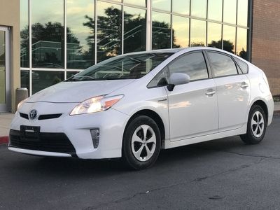 Toyota Prius Aesthetic, Prius Car Aesthetic, Prius Car, Gladiator Tattoo, Acts 3, Hatchback Cars, Family Mom, Toyota Prius, Future Car