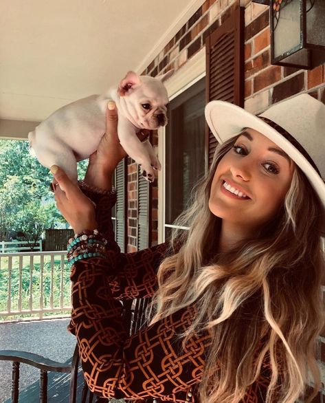 Lainey Wilson Photos, Laney Wilson Hair, Lainey Wilson Selfie Picture, Lainey Wilson Pictures, Lainy Wilson, Lainey Wilson Style, Laney Wilson, Country Music Outfit, Lainey Wilson