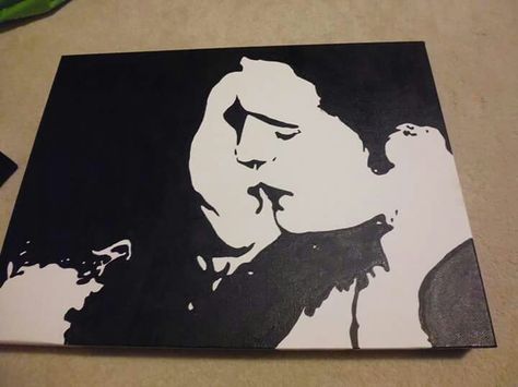 Edward and Bella (Kristen Stewart and Robert Pattinson) from Twilight painted in acrylic on canvas.   This is a great present for any Twilight fan.   This is available to buy on my page here https://www.facebook.com/FanvasesPopArt/ Twilight Drawings Ideas, Twilight Aesthetic Drawing, Twilight Paintings Easy, Twilight Painting Ideas On Canvas, Twilight Painting Ideas, Twilight Inspired Painting, Twilight Canvas Painting, Kristen Stewart And Robert Pattinson, Twilight Painting