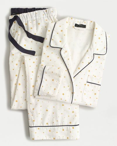 J.Crew Friends and Family Sale | The Everygirl Pajama Aesthetic, Night Suit For Women, Bubble Jacket, Pijamas Women, Ritter Sport, Mode Kimono, Pajama Fashion, Women Sleepwear, Cute Sleepwear