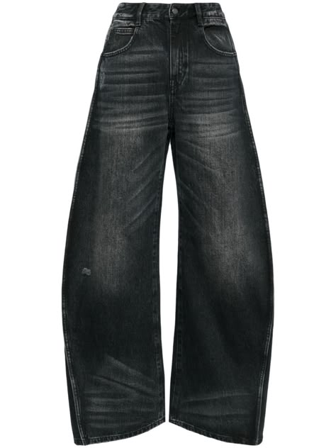 Find JNBY Side-stripe Wide-leg Jeans on Editorialist. black cotton denim whiskering effect at the thighs belt loops logo patch to the rear wide leg classic five pockets Mens Y2k Pants, Vintage Washed Black Jeans, Roblox Clothing Templates Transparent, Black Jeans Y2k, Where To Buy Jeans, Baggie Jeans, Emo Pants, Jeans Png, Mens Denim Jeans