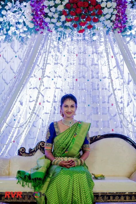 Royal blue and green a very unique combination Blue Pattu Saree Wedding, Royal Blue Pattu Saree, Green Dress Combination, Blue Pattu Saree, South Indian Bridal Sarees, Silk Saree Trends, Marriage Saree, Wedding Saree Designs, South Indian Fashion