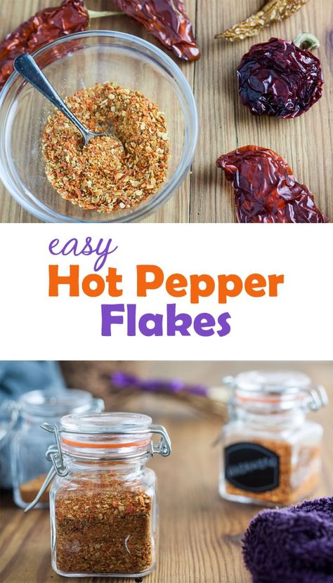 How to preserve habanero peppers, homemade hot pepper flakes, easy and so useful for spicing up your dishes all year long. #habanero #hotpeppers #peppers #hotpepperpowder #chilipowder #preserving #homepreserving #binkysculinarycarnival Habanero Recipes, Recipes With Banana Peppers, Hot Pepper Recipes, Flake Recipes, Preserving Vegetables, Dehydrated Vegetables, Scrumptious Food, Dried Peppers, Habanero Peppers